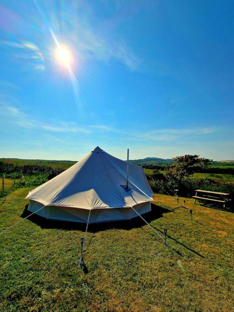 Beautiful 1-Bed Bell Tent In ホーリーヘッド エクステリア 写真
